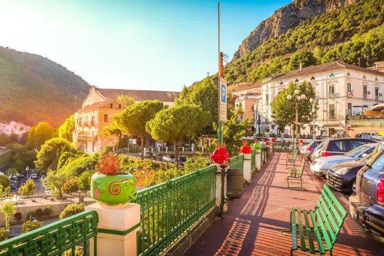 B&B Due Su Due Holiday Vietri Exterior foto